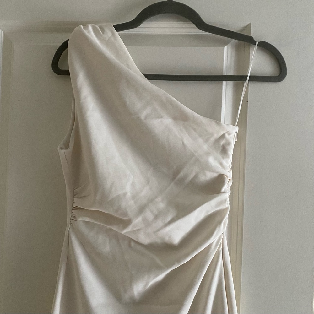 WHITE ONE SHOULDER ZARA DRESS